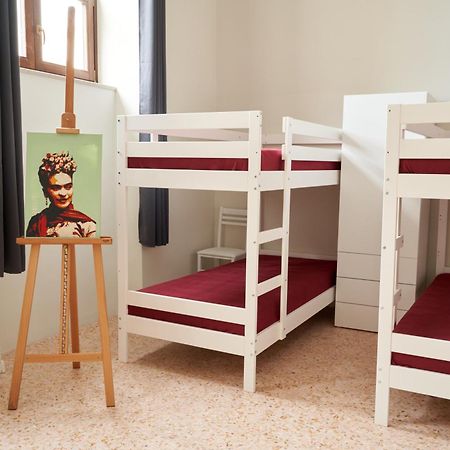 Hub Portanova Pansiyon Trani Dış mekan fotoğraf