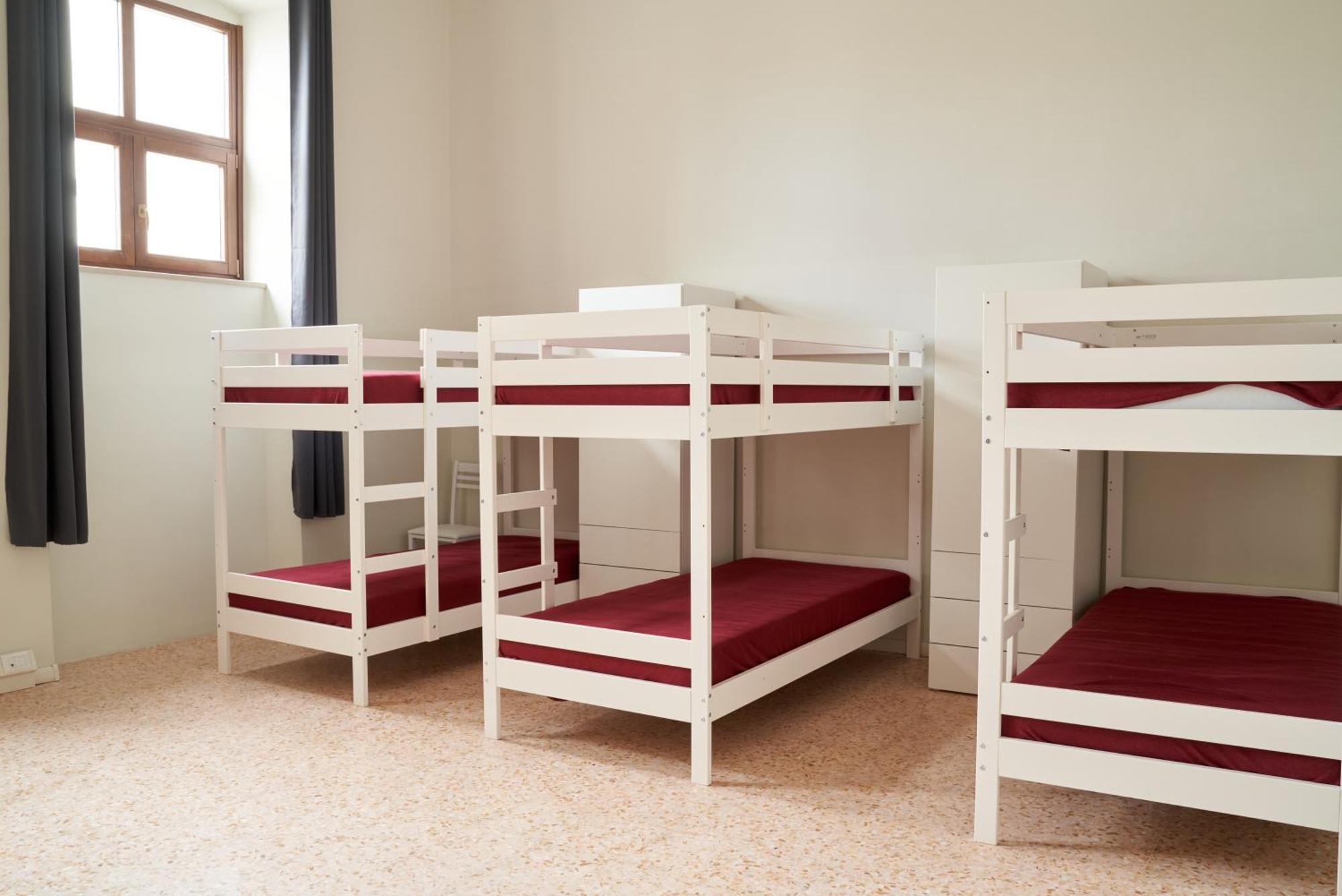 Hub Portanova Pansiyon Trani Dış mekan fotoğraf